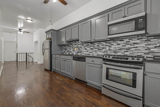 Photo - 247 Ogden Ave. Unidad 1A