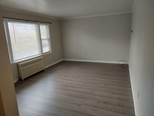 Living Room - 537 Sewickley St Unit #2 Rear