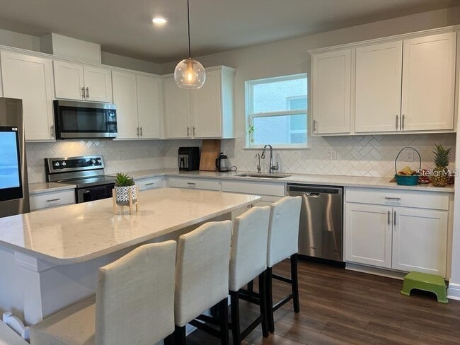 Photo - 30555 Thunderbird Dr