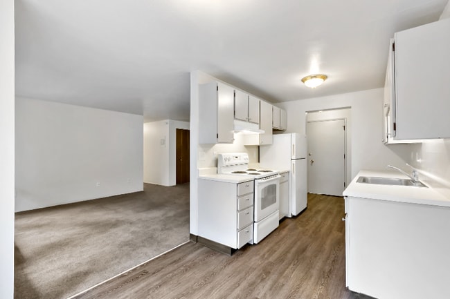 Photo - 12520 Roosevelt Way NE Unit 403