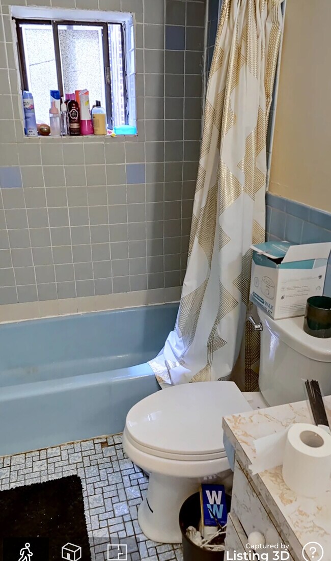 Photo - 124 Glenville Ave Unidad 2