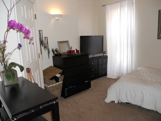 Photo - 173 Thorndike St