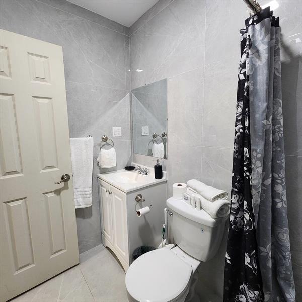 Photo - 875 Westward Dr