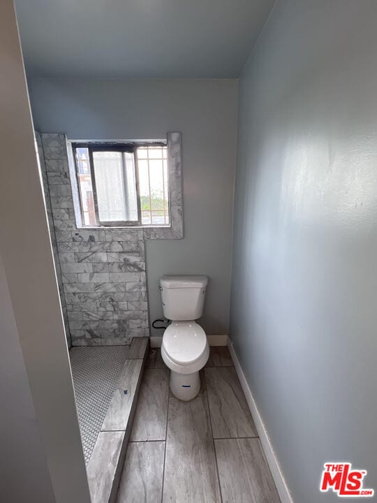 Photo - 11916 Long Beach Blvd