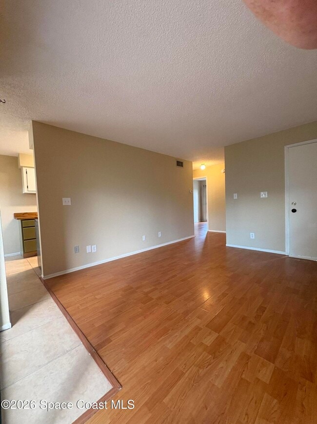 Photo - 1225 N Wickham Rd Unit 412