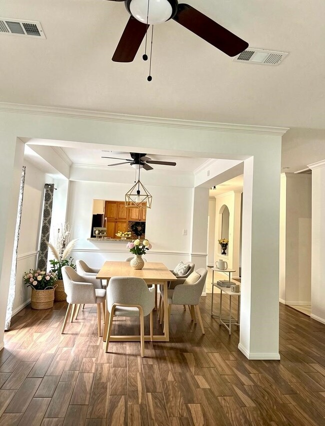 Photo - 24914 Aughton Ct