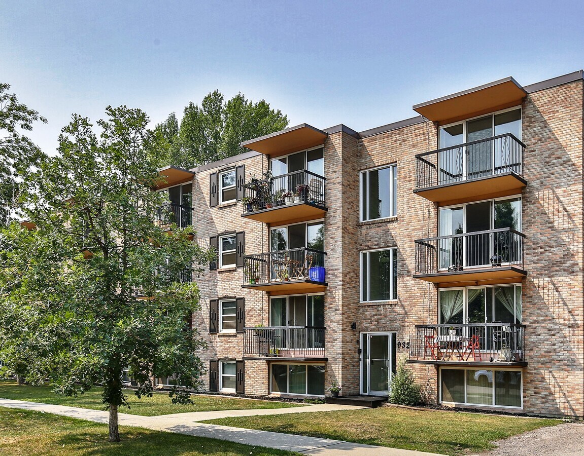 932 1st Ave NW - 932 1st Ave NW