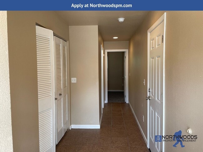 Photo - Nice 2 Bedroom 2 Bathroom 2 Story-Town Home-White City