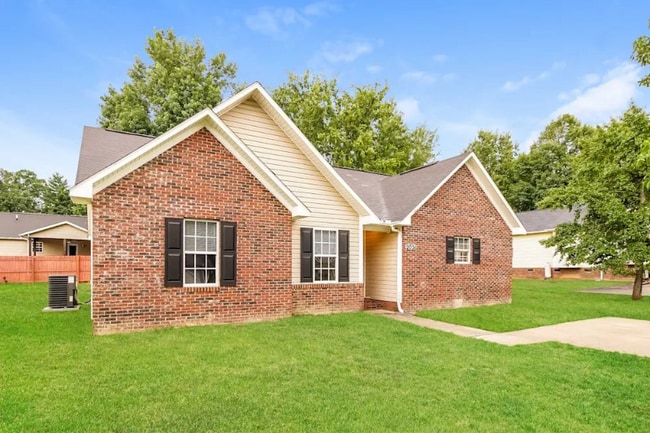 Building Photo - 2038 Samantha Dr Rental
