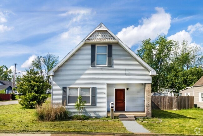 Building Photo - 3325 Claremont Ave Rental