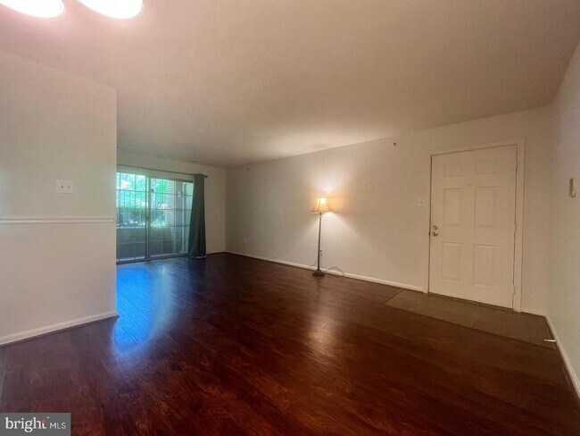 Photo - 3404 TULLEYS Ct Unit 1D