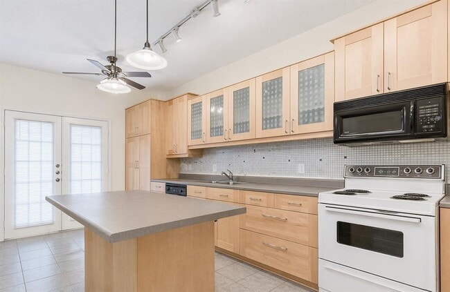 Photo - 2216 San Gabriel St Unit 107