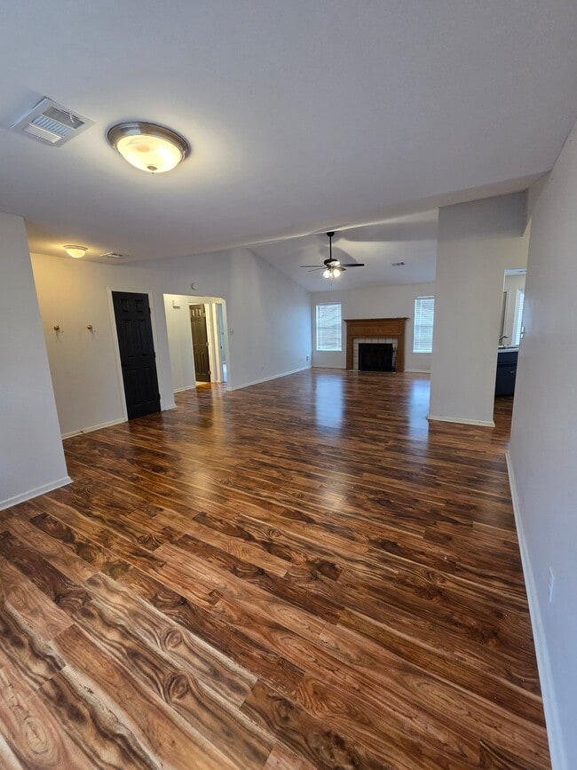 Photo - 3002 Oakbrook