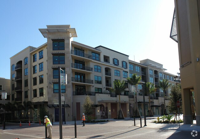 Photo - 9123 Tamiami Trl