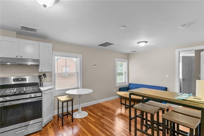 Photo - 16 Brinley St Unit 8