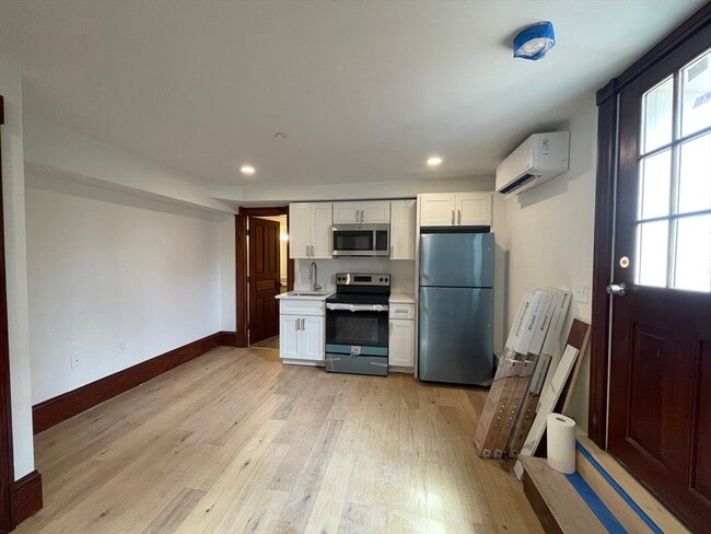 Photo - 41 Summer St Unit 1