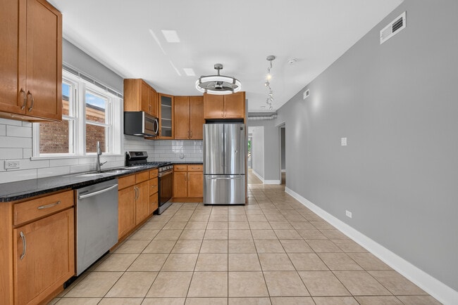 Photo - 3953 N Oleander Ave Unit 1