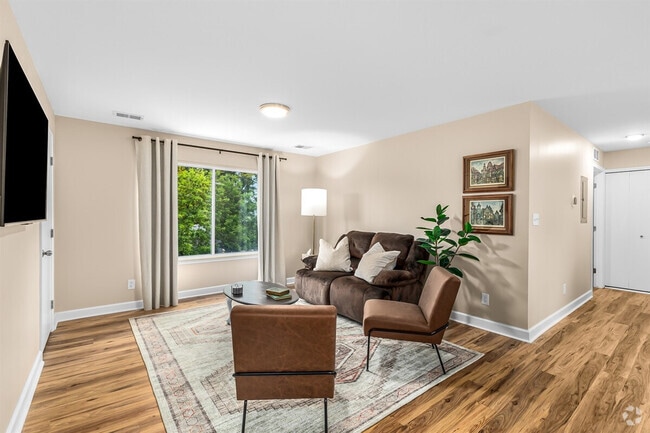Building Photo - 18425 Mesle St Rental