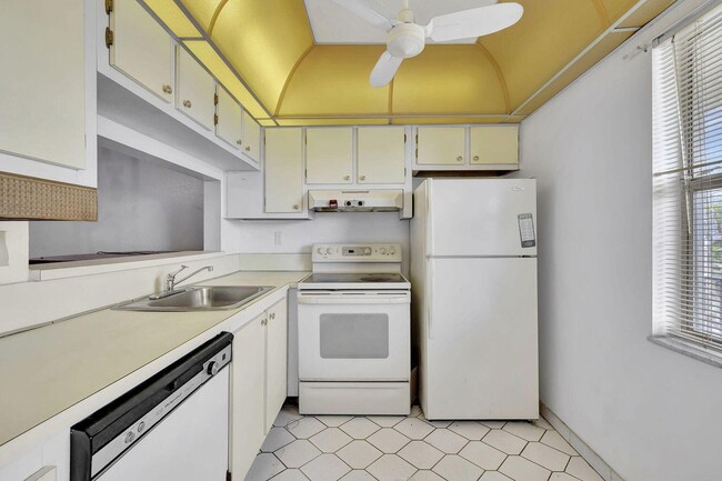 Photo - 9300 Lime Bay Blvd Unit 302