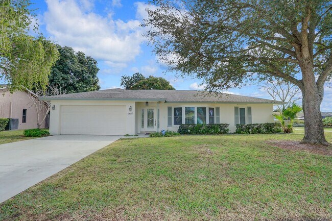 Photo - 12186 Sycamore Ln House