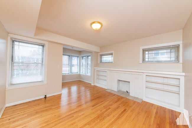 Photo - 7505 N Greenview Ave Unit 09-1