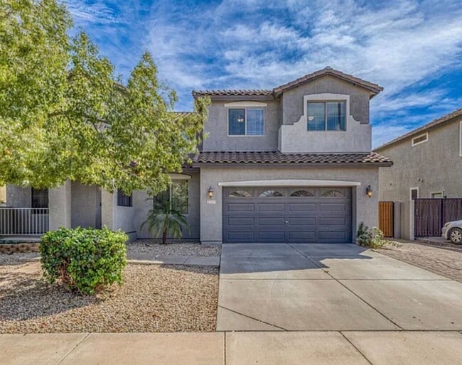 Building Photo - 5 BEDROOM HOME IN GILBERT WITH SOLAR/RV GATE