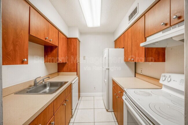 Photo - 375 Wymore Rd Unit 103