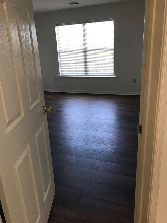 Photo - Spring Creek Apartments