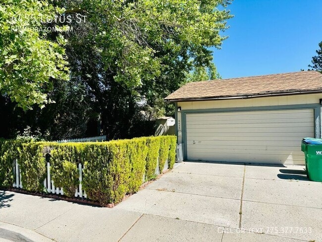 Building Photo - 6435 Lotus St