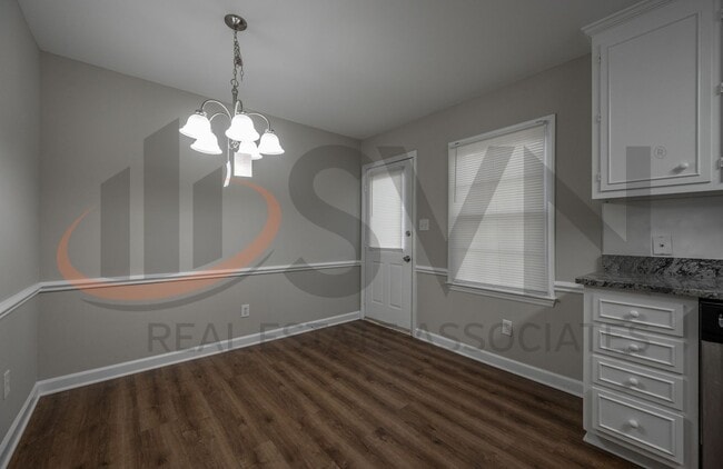 Photo - Move In Ready 2BR, 1.5BA Townhome with Brand-New Kitchen Features!