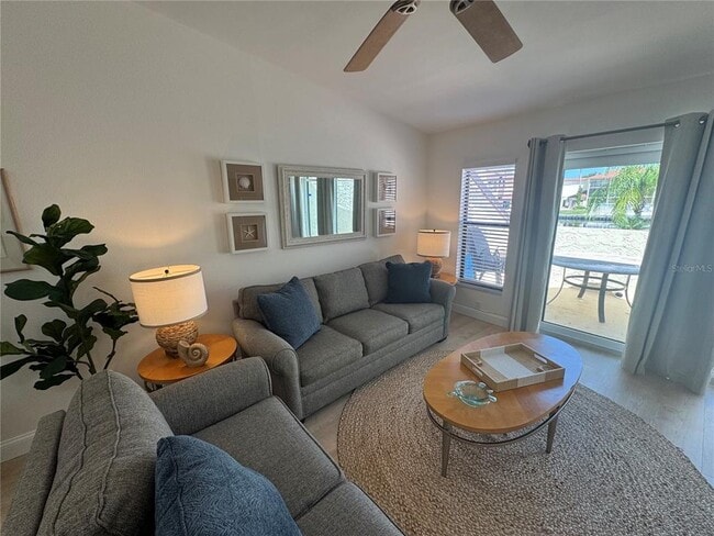 Photo - 2571 Cyprus Dr Unit 1-202