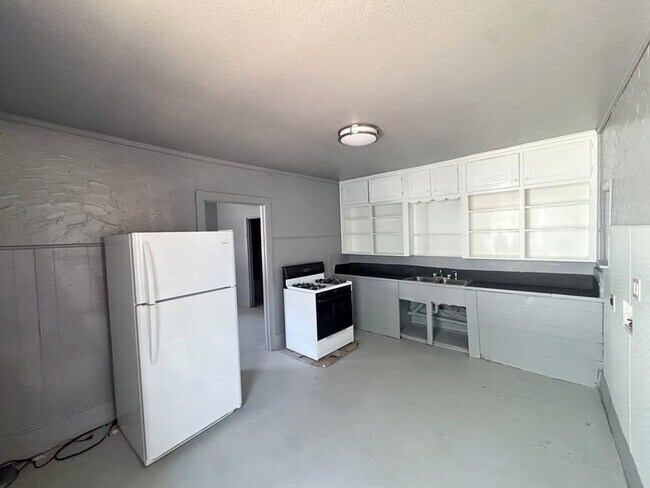 Photo - 2115 Princeton Ave