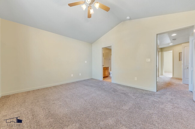 Photo - 2042 Evans Cove Loop