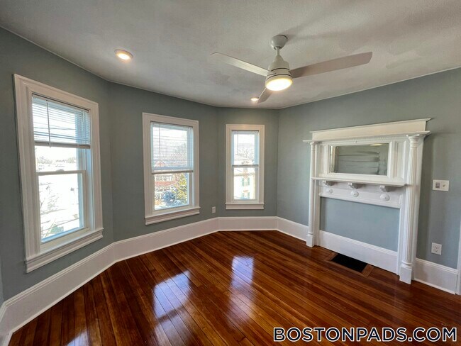 Photo - 3 Mossland St Unit 3