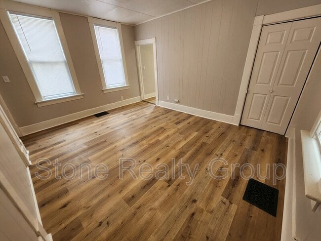 Photo - 1713 Sycamore St