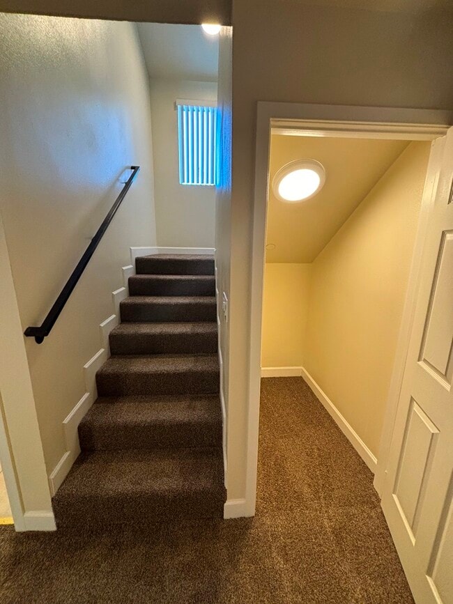 Photo - 428 W 109th Pl