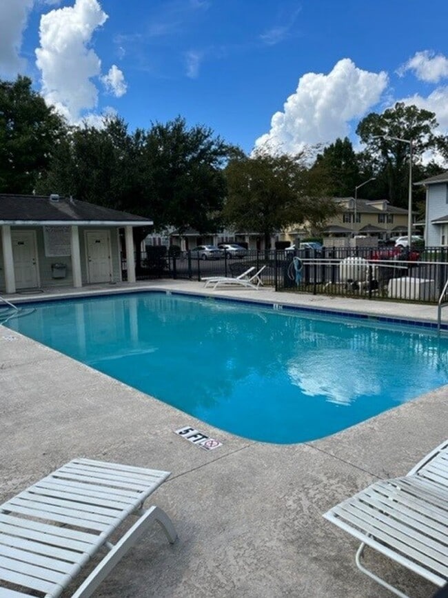 Photo - The Address That Has It All!  Chase Hollow Condominiums