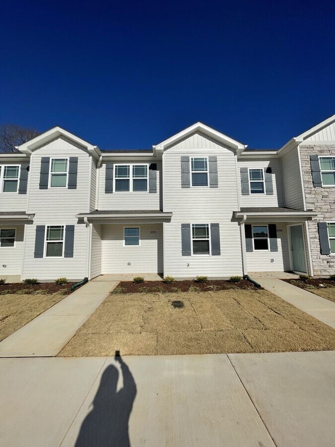 3 Bd 2.5 Ba Townhome - 3 Bd 2.5 Ba Townhome