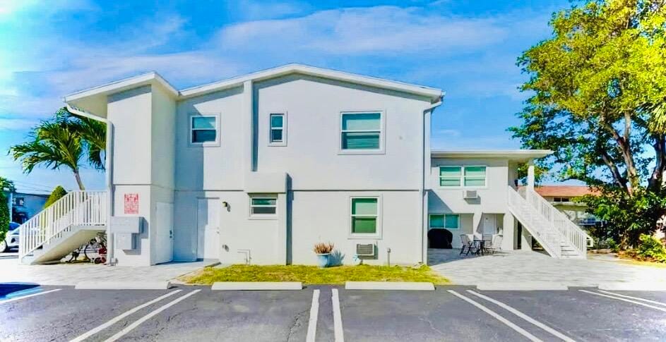 Photo - 906 N Riverside Dr Unidad 1-9