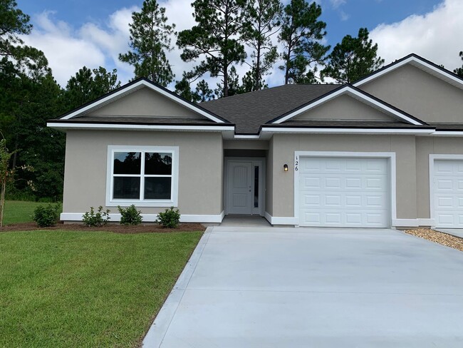 3/2 with landscaping included! - 3/2 with landscaping included! House