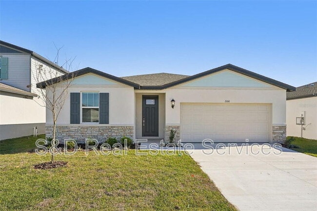 Building Photo - 2106 Rosewood Dr