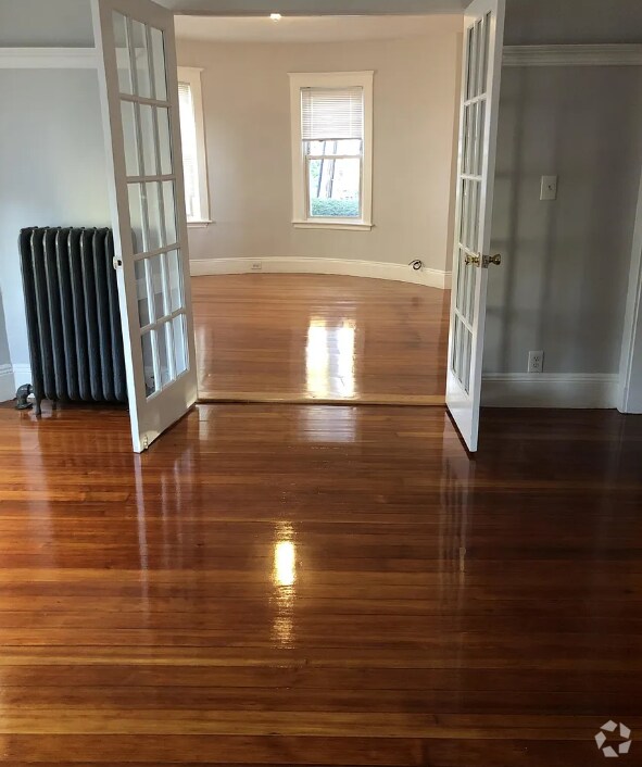 Building Photo - 71 Foster St Unit 1 Rental