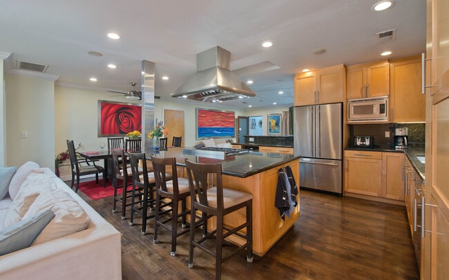 Photo - 807 Warren Ave Unidad 807