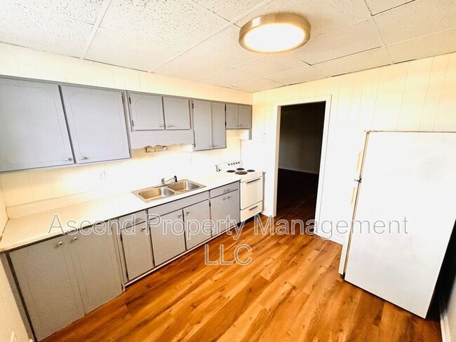 Photo - 586 Withrow Rd Unit 5