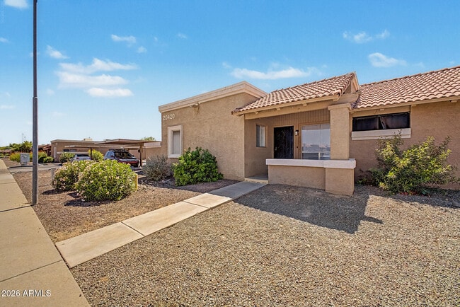 Building Photo - 20420 N 6th Dr