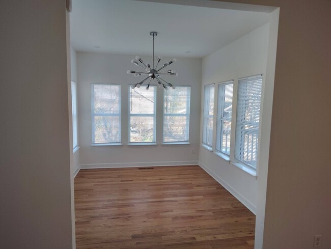 Photo - 944 33rd Ave N