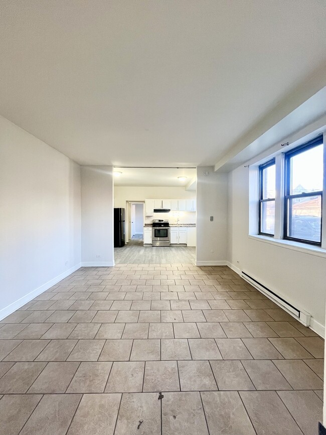 Photo - 2700 S Hamlin Ave