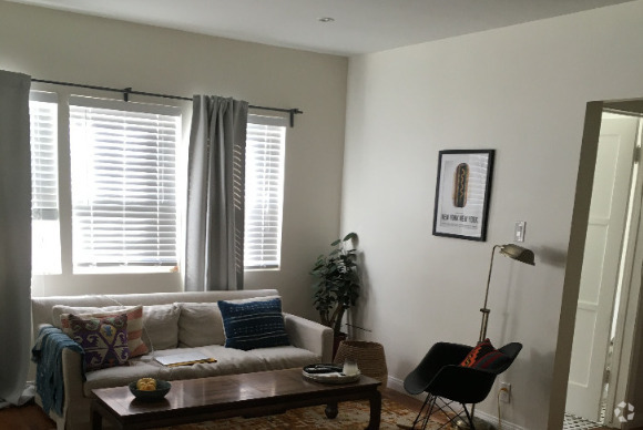 Living Room - 4112 Los Feliz Blvd Rental