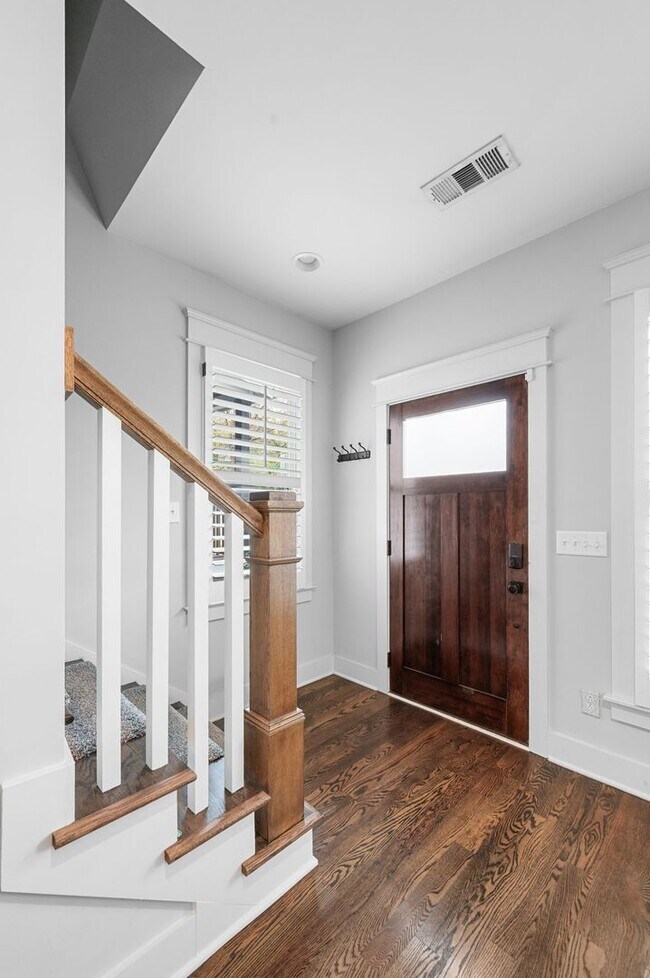 Photo - Awesome 3BR/3.5BA Craftsman Cottage in Che...