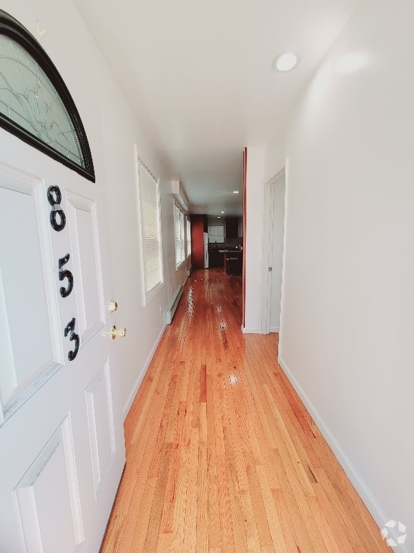 Building Photo - 853 Rebecca Pl Rental